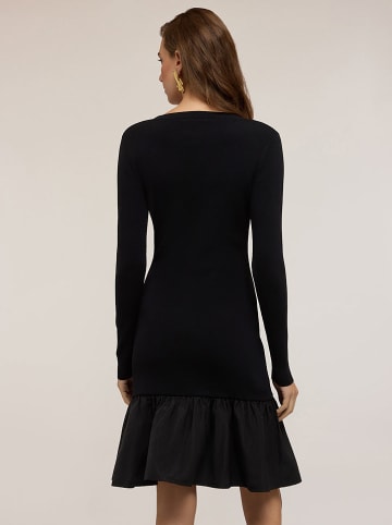 Kleid in Schwarz