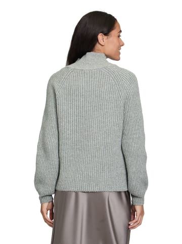 Pullover in Grün