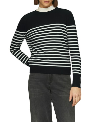 Sweter w kolorze czarnym