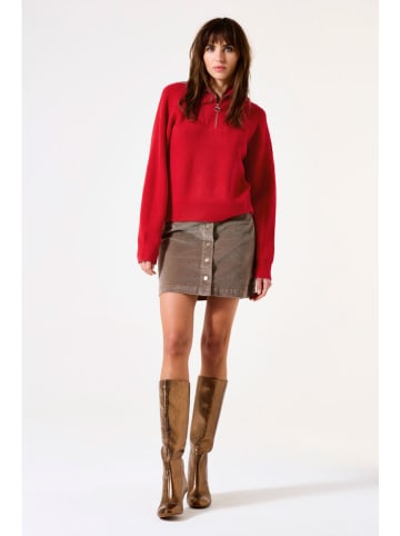 Pullover in Rot
