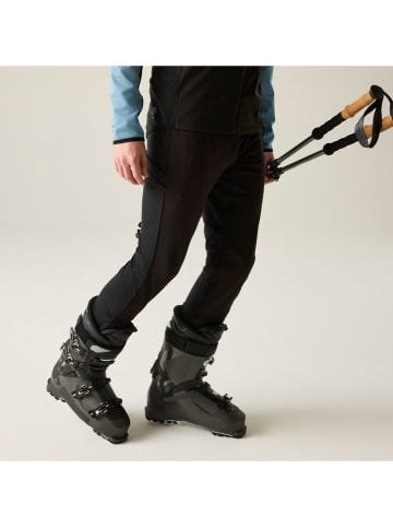 Legginsy funkcyjne "Pro Move" w kolorze czarnym