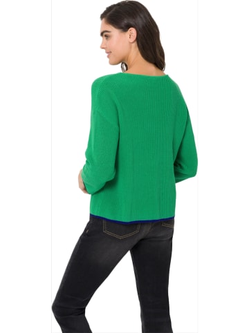 Sweter w kolorze zielonym