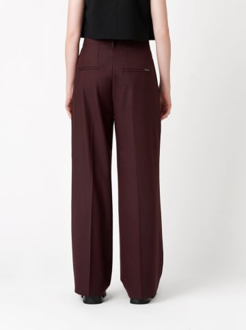 Marlenehose in Beere