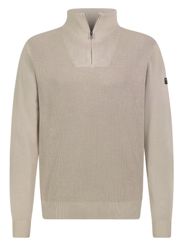 Sweter w kolorze beżowym