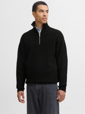 Sweter w kolorze czarnym