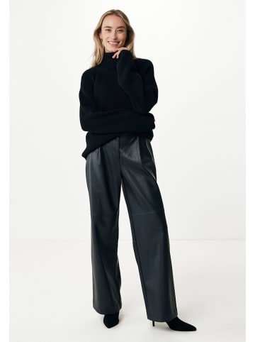 Rollkragenpullover in Schwarz