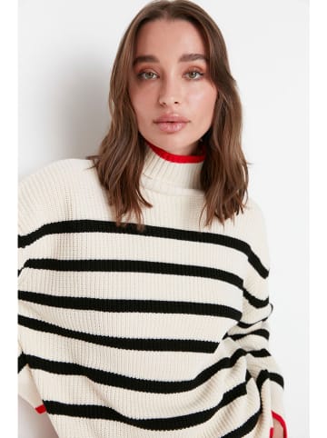 Sweter w kolorze kremowo-czarnym