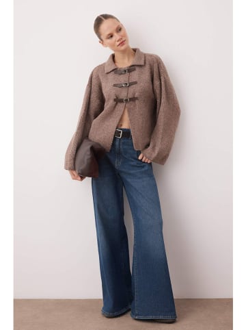 Cardigan in Taupe