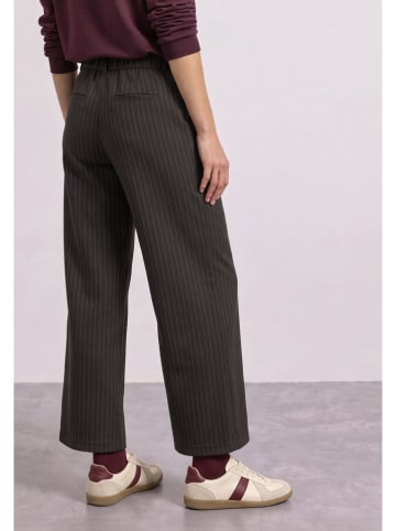 Marlenehose in Braun