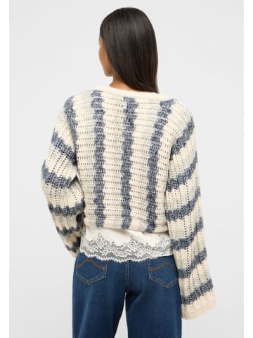 Sweter w kolorze niebiesko-kremowym