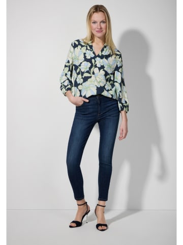 Bluse in Dunkelblau/ Hellblau
