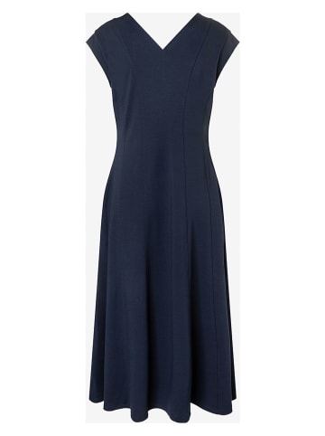 Kleid in Dunkelblau