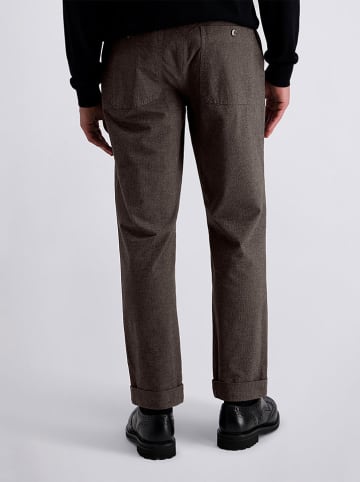Chino in Braun