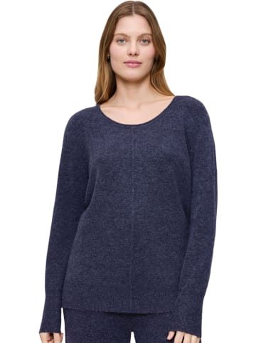 Sweter w kolorze granatowym