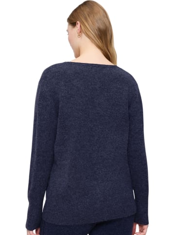 Sweter w kolorze granatowym
