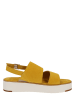 Marco Tozzi Skórzane sandały w kolorze żółtym