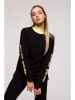 made of emotion Bluza w kolorze czarnym