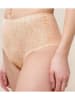Triumph Figi high waist "Fit Smart" w kolorze cielistym