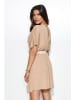 Nominou Kleid in Beige