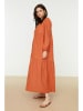 trendyol Kleid in Camel