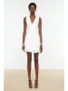 trendyol Kleid in Creme