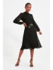 trendyol Kleid in Schwarz