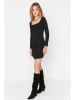 trendyol Kleid in Schwarz