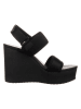 Calvin Klein Sandały w kolorze czarnym na koturnie