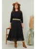 Curvy Lady Plisseerock in Schwarz