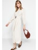 trendyol Kleid in Creme