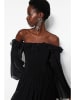 trendyol Kleid in Schwarz
