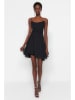 trendyol Kleid in Schwarz