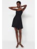 trendyol Kleid in Schwarz