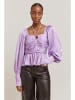 By Malina Bluse "Hadley" in Lila