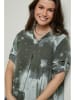 Curvy Lady Bluse in Khaki