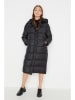 trendyol Wintermantel in Schwarz
