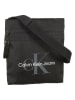 Calvin Klein Umhängetasche in Schwarz - (B)18 x (H)21 x (T)2 cm