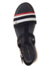 Tommy Hilfiger Skórzane sandały w kolorze granatowym na koturnie