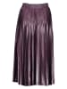 Vila Plisseerock in Aubergine