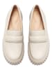 Clarks Skórzane slippersy "Mayhill Cove" w kolorze beżowym