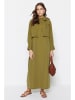 trendyol Kleid in Oliv