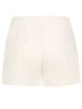 Stitch & Soul Shorts in Weiß