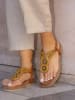 Belucci Zehensandalen in Hellbraun