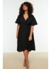 trendyol Kleid in Schwarz