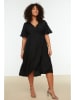 trendyol Kleid in Schwarz
