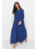 trendyol Sukienka w kolorze niebieskim