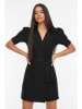 trendyol Kleid in Schwarz