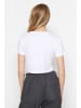 trendyol 2er-Set: Shirts in Weiß/ Schwarz