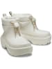 Crocs Botki zimowe "Stomp Puff" w kolorze kremowym