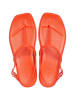 Crocs Sandały "Miami Thong" w kolorze pomarańczowym